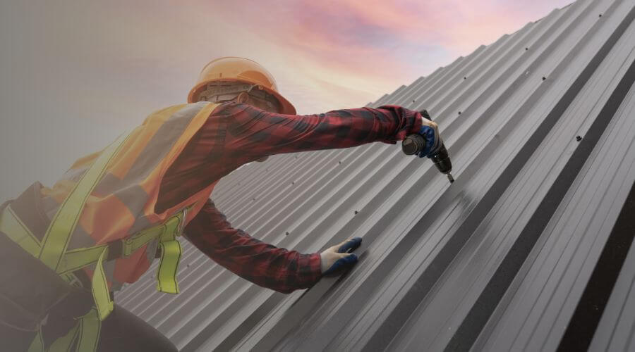 Expert Emergency Roof Repairs services in Utica, IL